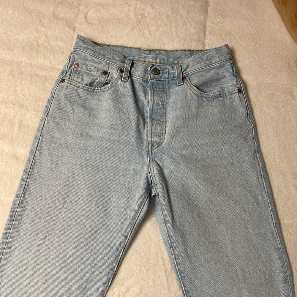 Levi's 501 Light Blue - Picture 9 of 14